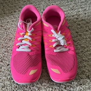 New Nike Girls’ Hot Pink Shoes
